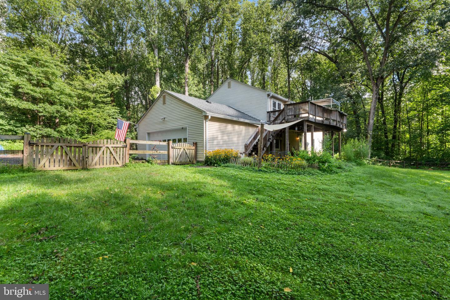 5937 WICKIE CT, WARRENTON, Virginia 20187, 4 Bedrooms Bedrooms, ,3 BathroomsBathrooms,Residential,For sale,5937 WICKIE CT,VAFQ2017000 MLS # VAFQ2017000