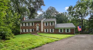 5937 WICKIE CT, WARRENTON, Virginia 20187, 4 Bedrooms Bedrooms, ,3 BathroomsBathrooms,Residential,For sale,5937 WICKIE CT,VAFQ2017000 MLS # VAFQ2017000
