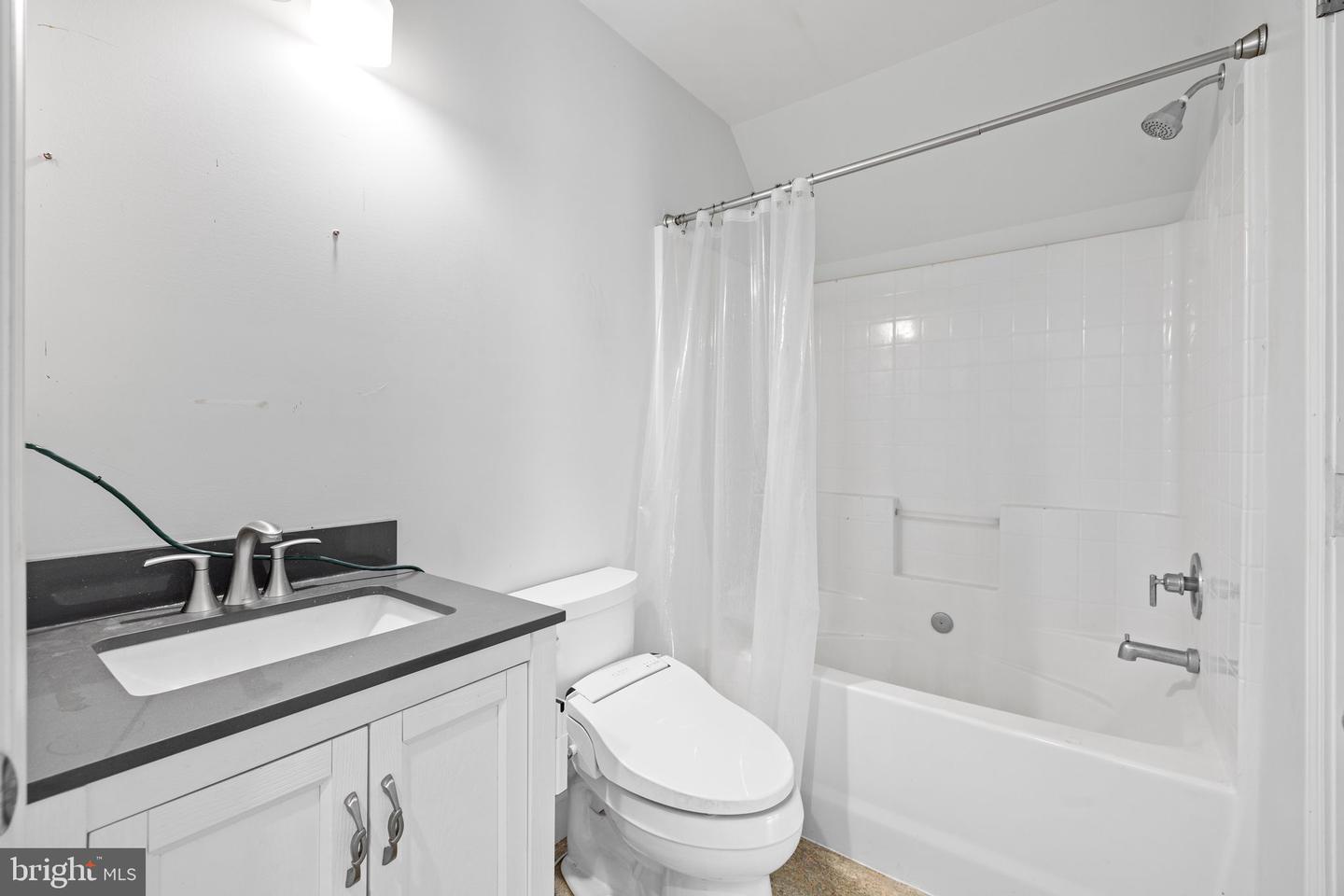395 SEVEN PONDS RD, AMISSVILLE, Virginia 20106, 3 Bedrooms Bedrooms, ,3 BathroomsBathrooms,Residential,For sale,395 SEVEN PONDS RD,VARP2002134 MLS # VARP2002134