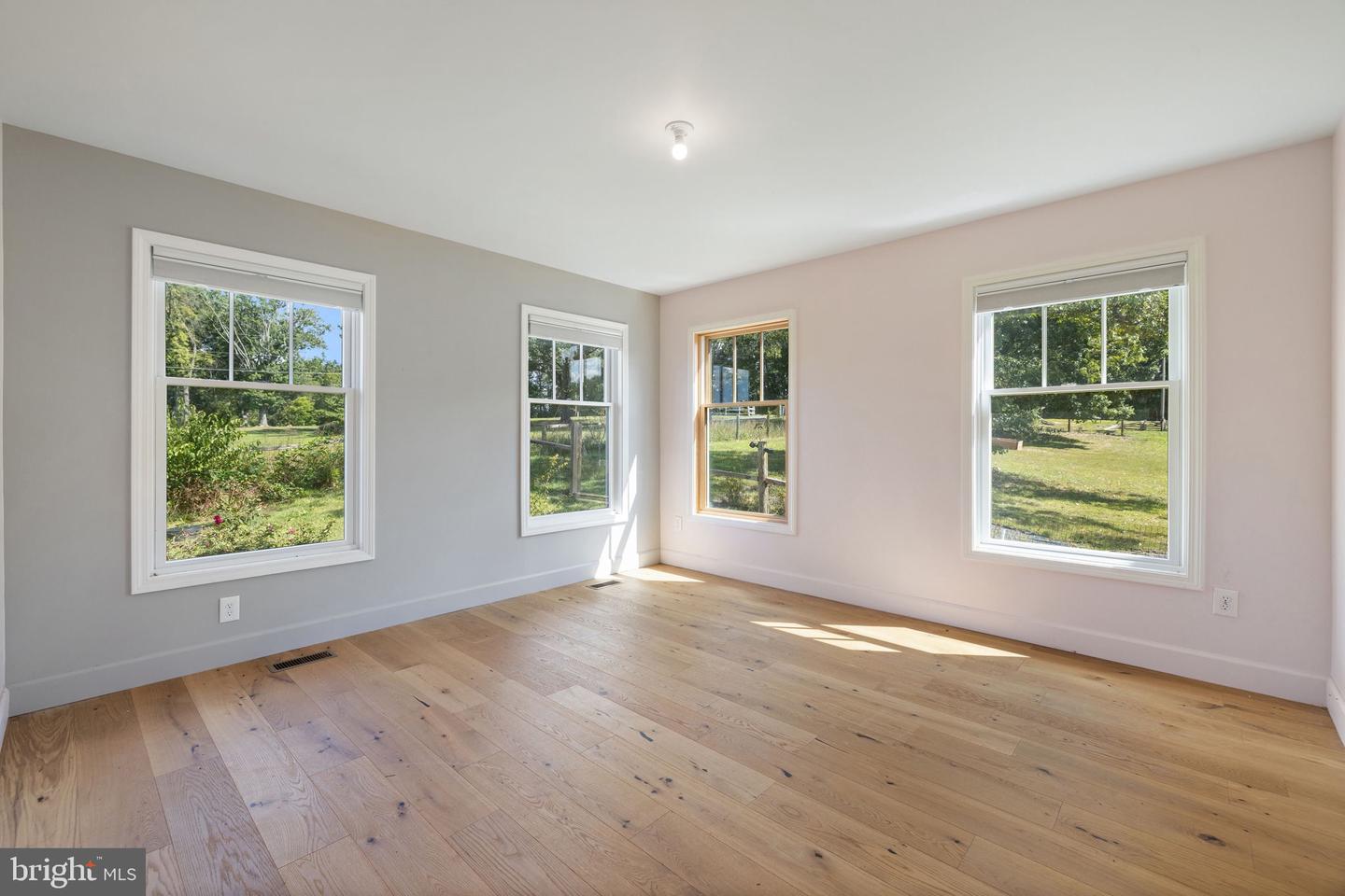 395 SEVEN PONDS RD, AMISSVILLE, Virginia 20106, 3 Bedrooms Bedrooms, ,3 BathroomsBathrooms,Residential,For sale,395 SEVEN PONDS RD,VARP2002134 MLS # VARP2002134