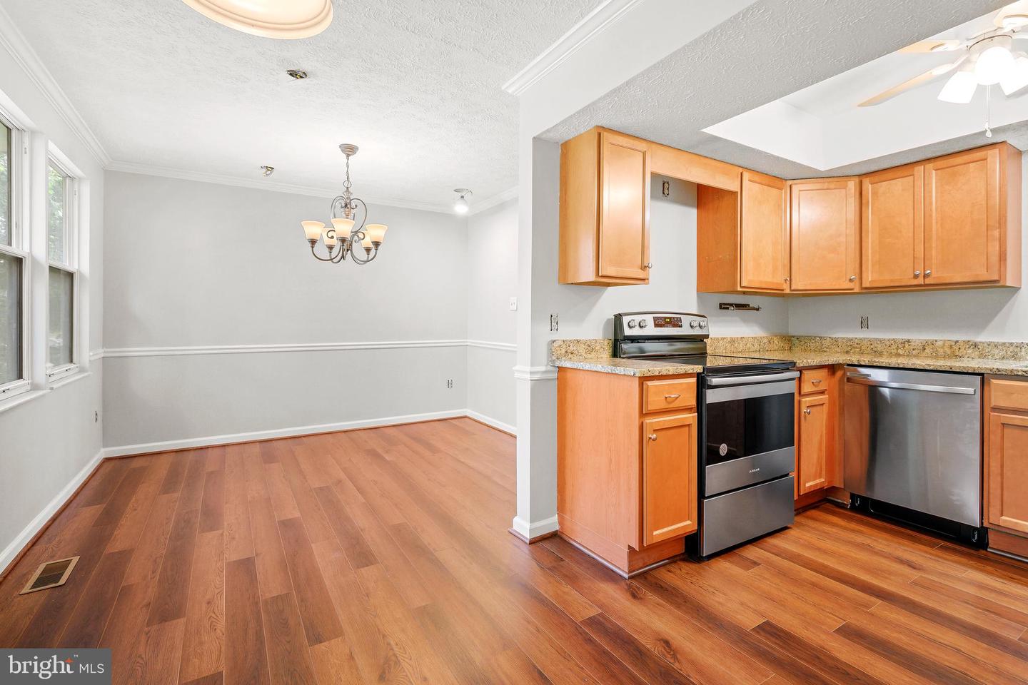 13210 CUSTOM HOUSE CT, FAIRFAX, Virginia 22033, 3 Bedrooms Bedrooms, ,3 BathroomsBathrooms,Residential,For sale,13210 CUSTOM HOUSE CT,VAFX2246980 MLS # VAFX2246980