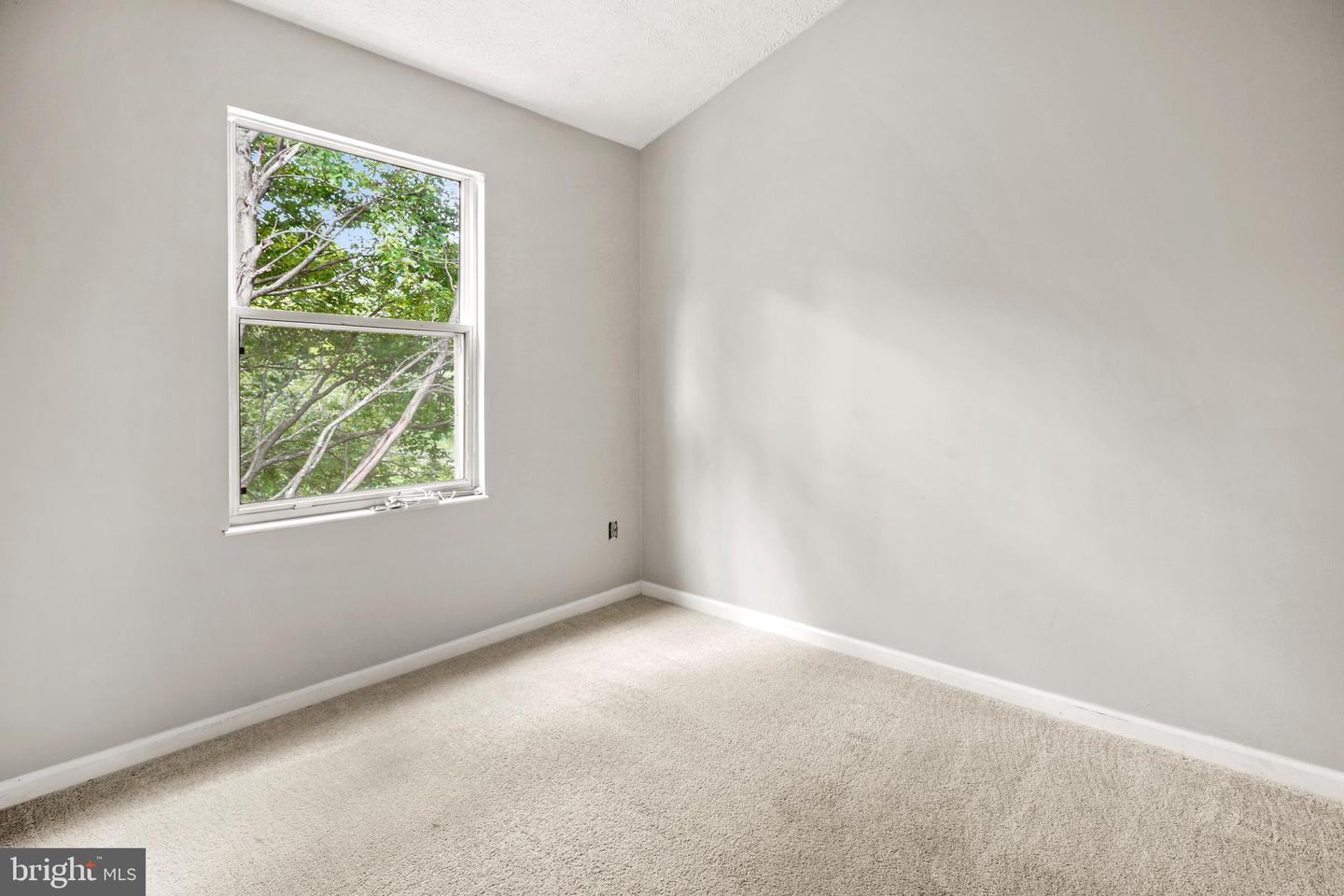 13210 CUSTOM HOUSE CT, FAIRFAX, Virginia 22033, 3 Bedrooms Bedrooms, ,3 BathroomsBathrooms,Residential,For sale,13210 CUSTOM HOUSE CT,VAFX2246980 MLS # VAFX2246980