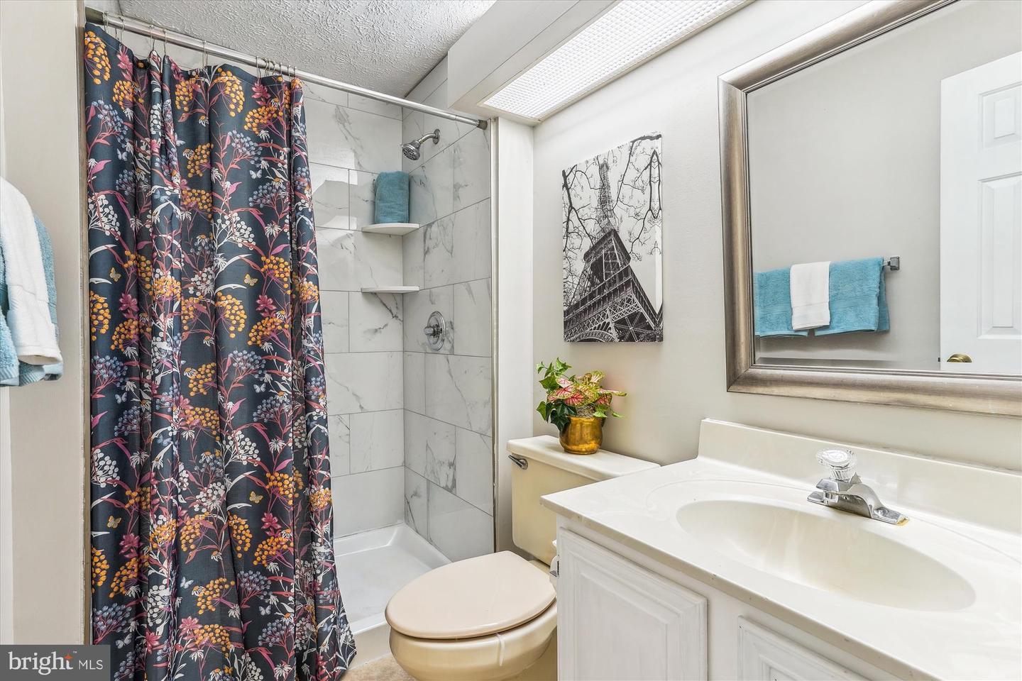 13210 CUSTOM HOUSE CT, FAIRFAX, Virginia 22033, 3 Bedrooms Bedrooms, ,3 BathroomsBathrooms,Residential,For sale,13210 CUSTOM HOUSE CT,VAFX2246980 MLS # VAFX2246980