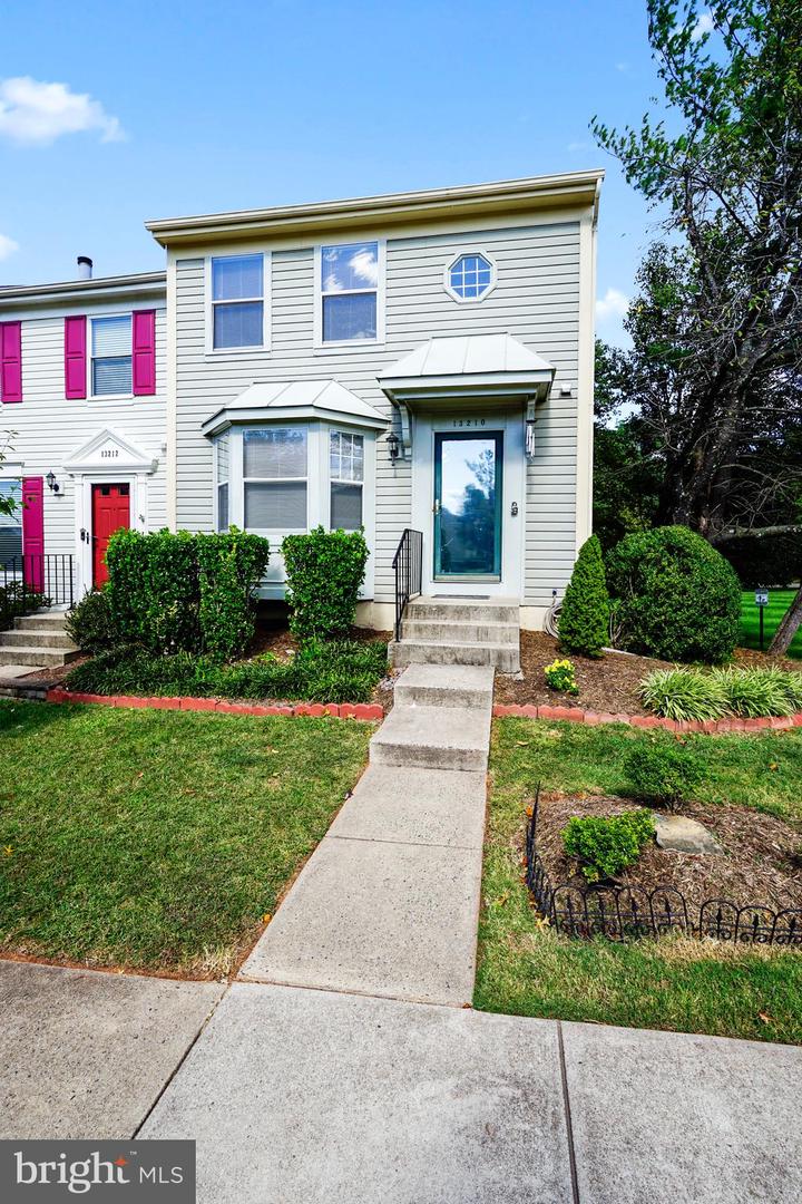 13210 CUSTOM HOUSE CT, FAIRFAX, Virginia 22033, 3 Bedrooms Bedrooms, ,3 BathroomsBathrooms,Residential,For sale,13210 CUSTOM HOUSE CT,VAFX2246980 MLS # VAFX2246980