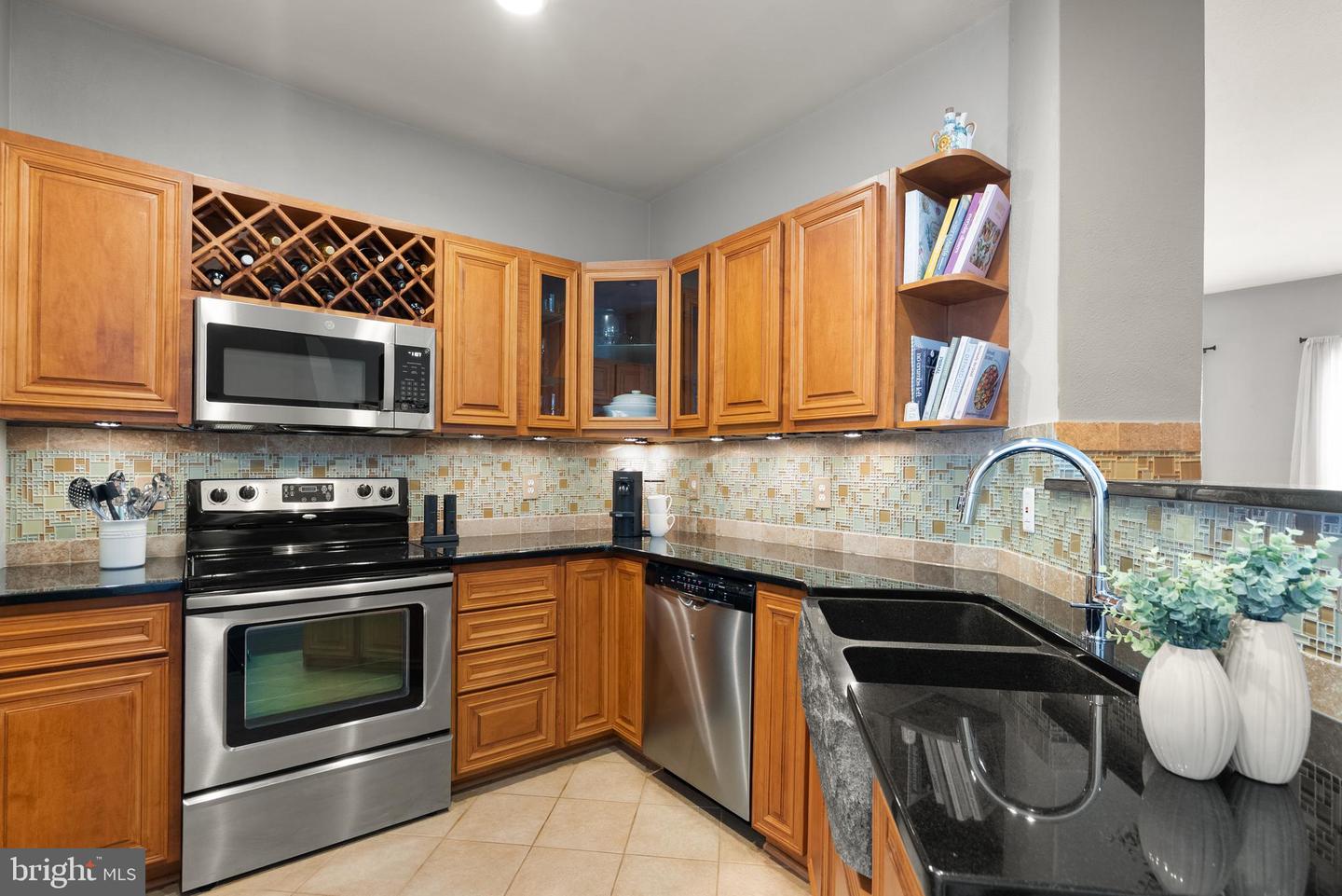 8123 HARPER VALLEY LN #40, FALLS CHURCH, Virginia 22042, 2 Bedrooms Bedrooms, ,2 BathroomsBathrooms,Residential,For sale,8123 HARPER VALLEY LN #40,VAFX2247324 MLS # VAFX2247324