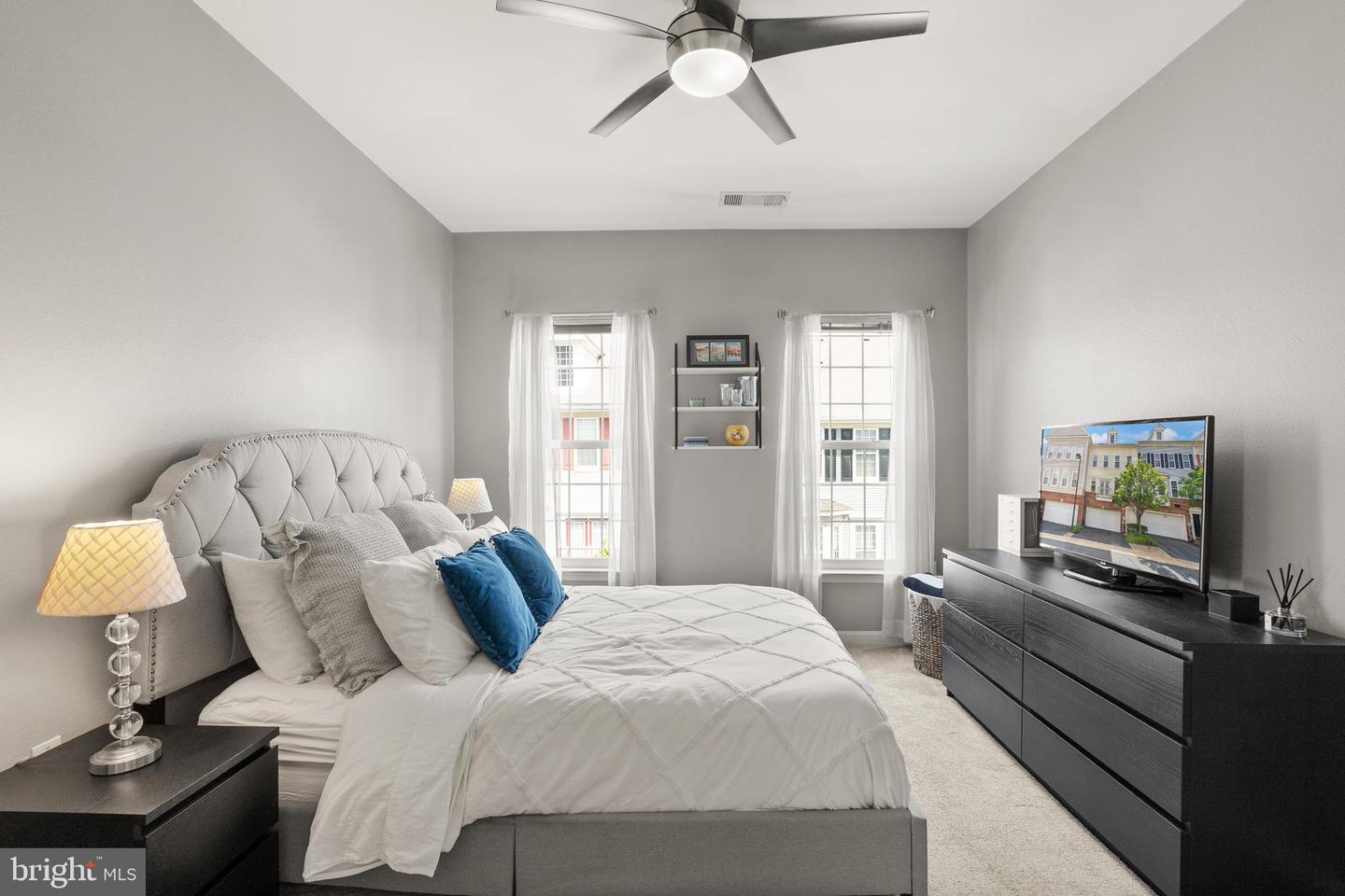 8123 HARPER VALLEY LN #40, FALLS CHURCH, Virginia 22042, 2 Bedrooms Bedrooms, ,2 BathroomsBathrooms,Residential,For sale,8123 HARPER VALLEY LN #40,VAFX2247324 MLS # VAFX2247324