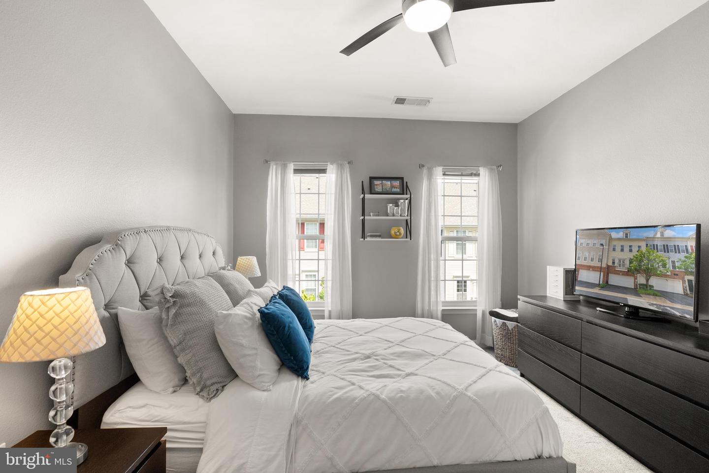 8123 HARPER VALLEY LN #40, FALLS CHURCH, Virginia 22042, 2 Bedrooms Bedrooms, ,2 BathroomsBathrooms,Residential,For sale,8123 HARPER VALLEY LN #40,VAFX2247324 MLS # VAFX2247324