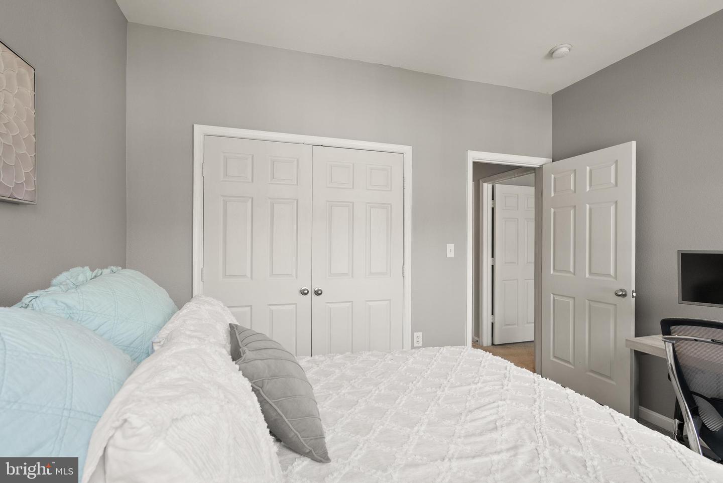 8123 HARPER VALLEY LN #40, FALLS CHURCH, Virginia 22042, 2 Bedrooms Bedrooms, ,2 BathroomsBathrooms,Residential,For sale,8123 HARPER VALLEY LN #40,VAFX2247324 MLS # VAFX2247324