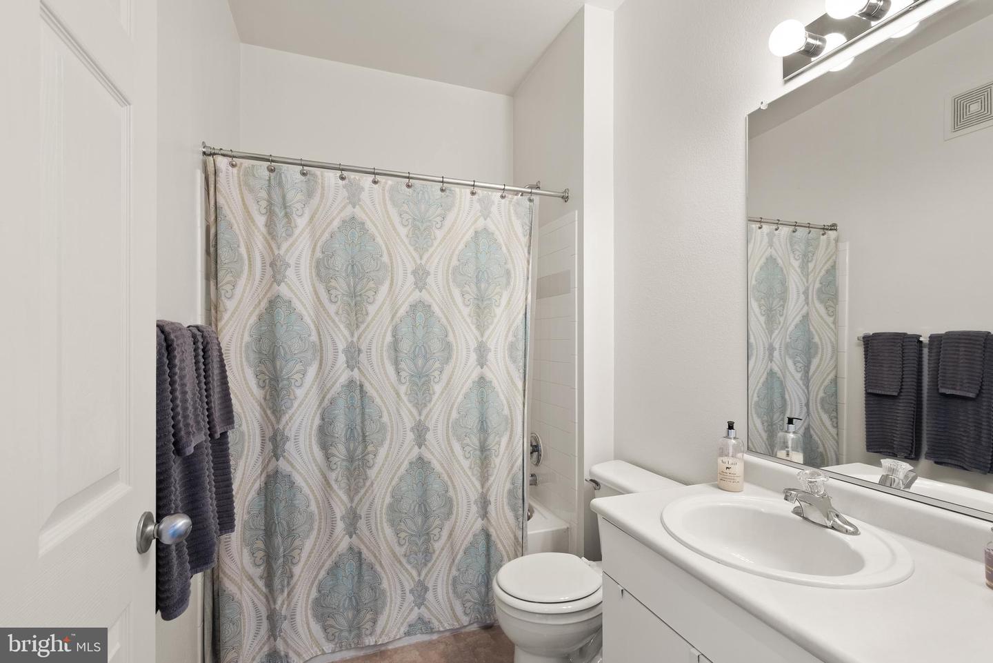 8123 HARPER VALLEY LN #40, FALLS CHURCH, Virginia 22042, 2 Bedrooms Bedrooms, ,2 BathroomsBathrooms,Residential,For sale,8123 HARPER VALLEY LN #40,VAFX2247324 MLS # VAFX2247324