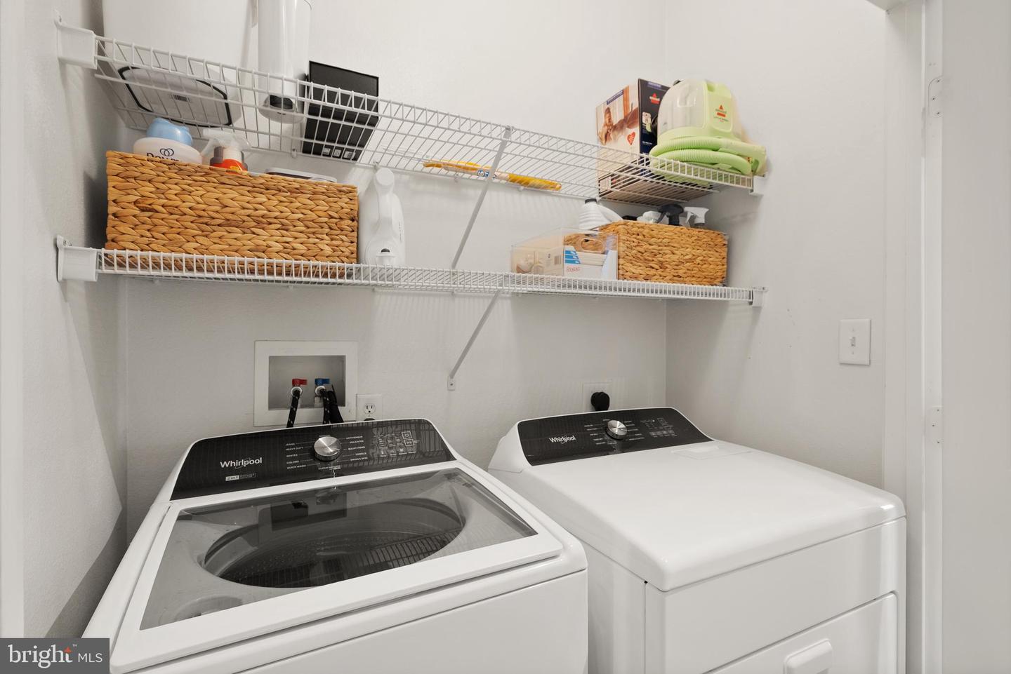 8123 HARPER VALLEY LN #40, FALLS CHURCH, Virginia 22042, 2 Bedrooms Bedrooms, ,2 BathroomsBathrooms,Residential,For sale,8123 HARPER VALLEY LN #40,VAFX2247324 MLS # VAFX2247324