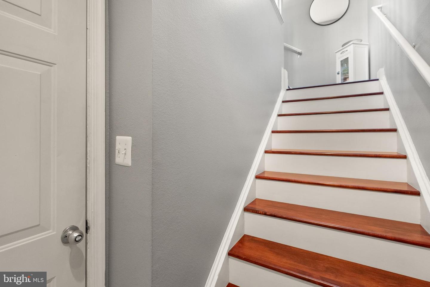 8123 HARPER VALLEY LN #40, FALLS CHURCH, Virginia 22042, 2 Bedrooms Bedrooms, ,2 BathroomsBathrooms,Residential,For sale,8123 HARPER VALLEY LN #40,VAFX2247324 MLS # VAFX2247324