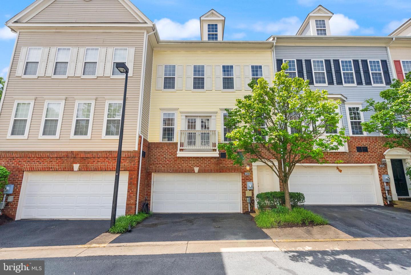 8123 HARPER VALLEY LN #40, FALLS CHURCH, Virginia 22042, 2 Bedrooms Bedrooms, ,2 BathroomsBathrooms,Residential,For sale,8123 HARPER VALLEY LN #40,VAFX2247324 MLS # VAFX2247324