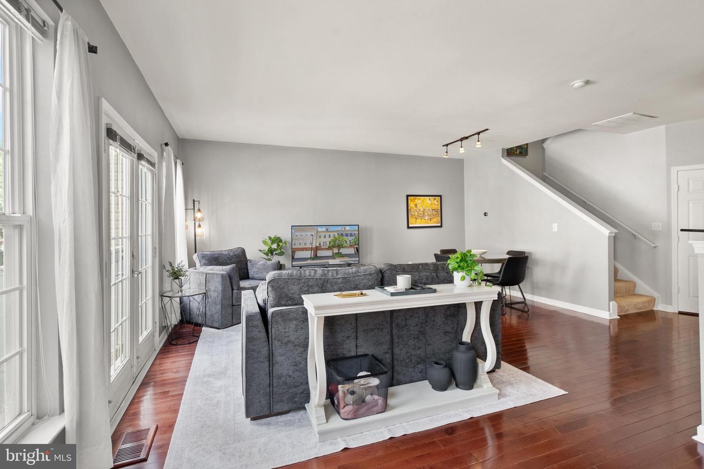 8123 HARPER VALLEY LN #40, FALLS CHURCH, Virginia 22042, 2 Bedrooms Bedrooms, ,2 BathroomsBathrooms,Residential,For sale,8123 HARPER VALLEY LN #40,VAFX2247324 MLS # VAFX2247324
