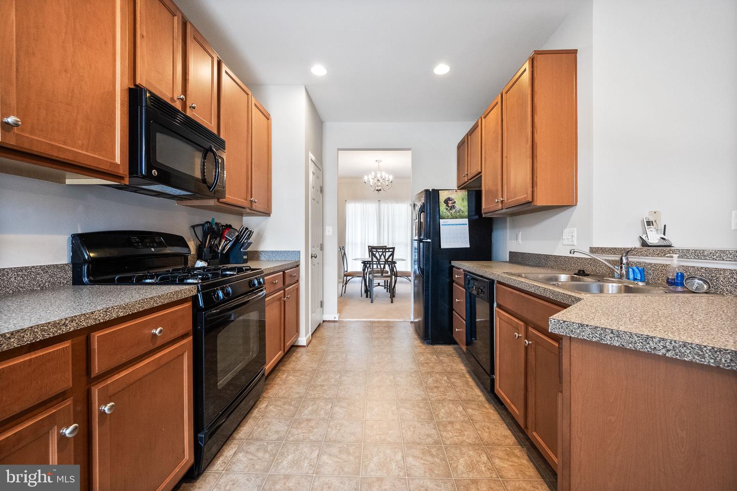 16438 REGATTA LN, WOODBRIDGE, Virginia 22191, 3 Bedrooms Bedrooms, ,2 BathroomsBathrooms,Residential,For sale,16438 REGATTA LN,VAPW2097006 MLS # VAPW2097006