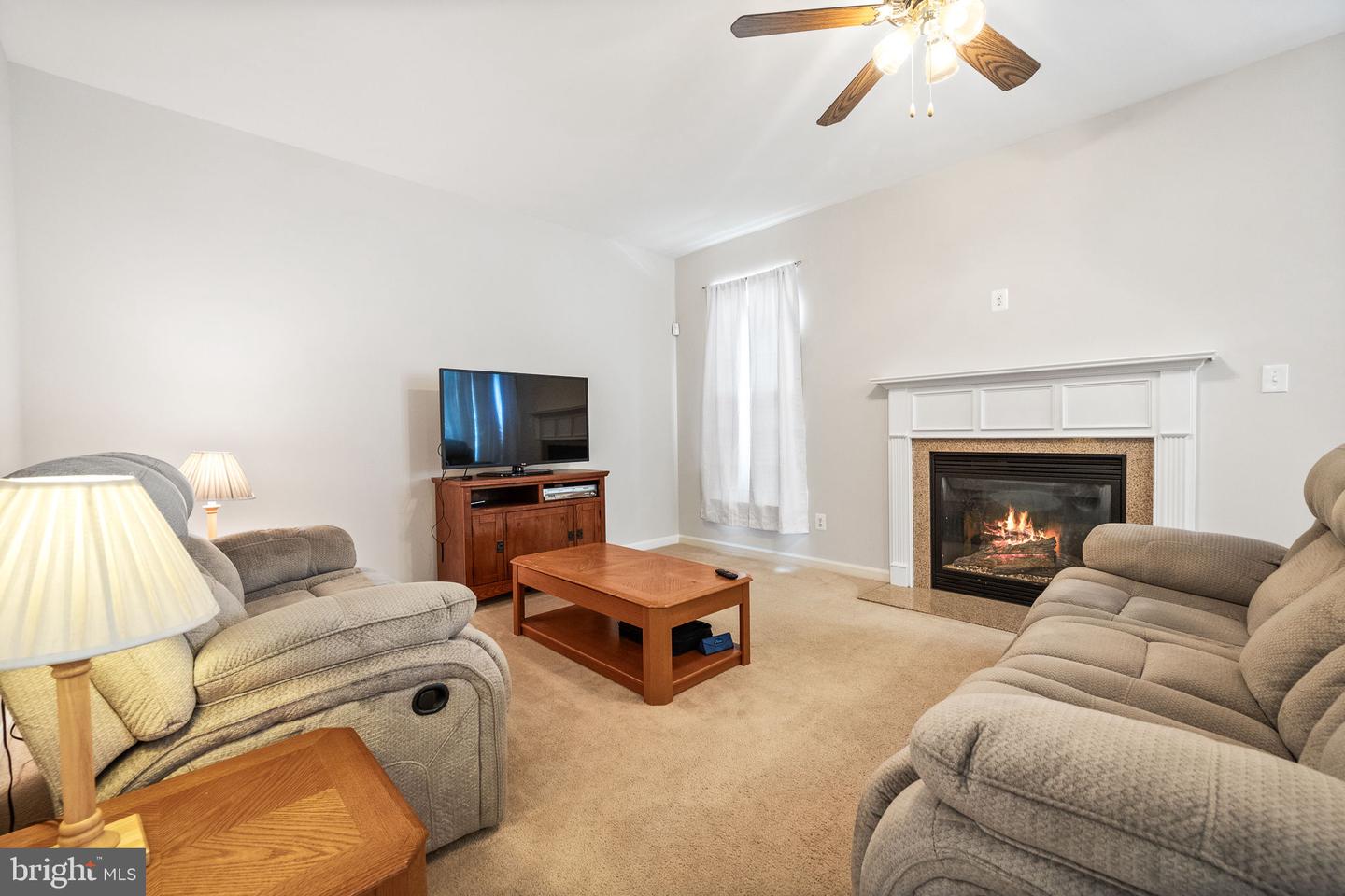 16438 REGATTA LN, WOODBRIDGE, Virginia 22191, 3 Bedrooms Bedrooms, ,2 BathroomsBathrooms,Residential,For sale,16438 REGATTA LN,VAPW2097006 MLS # VAPW2097006