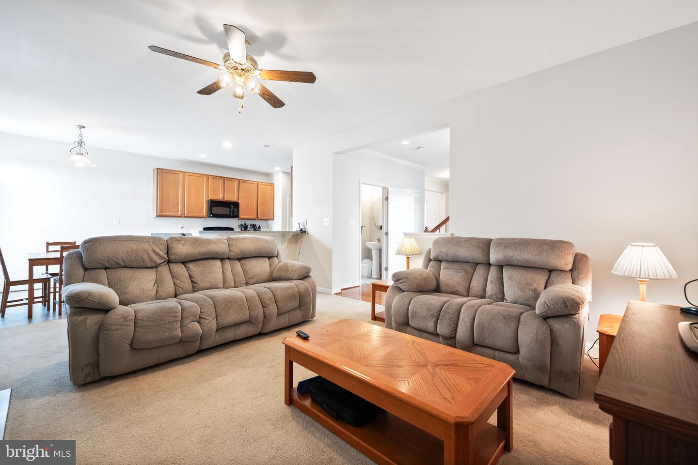 16438 REGATTA LN, WOODBRIDGE, Virginia 22191, 3 Bedrooms Bedrooms, ,2 BathroomsBathrooms,Residential,For sale,16438 REGATTA LN,VAPW2097006 MLS # VAPW2097006