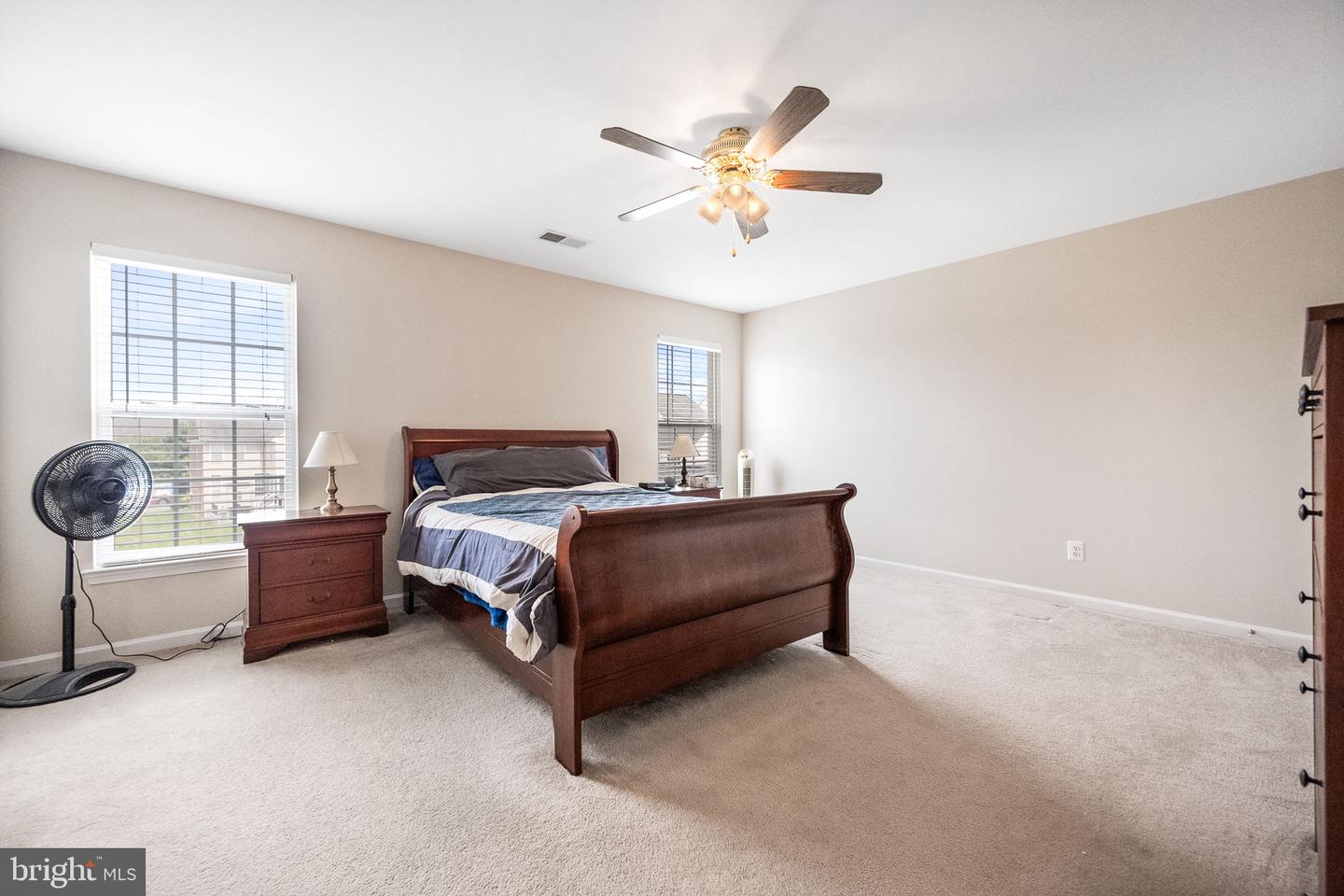 16438 REGATTA LN, WOODBRIDGE, Virginia 22191, 3 Bedrooms Bedrooms, ,2 BathroomsBathrooms,Residential,For sale,16438 REGATTA LN,VAPW2097006 MLS # VAPW2097006