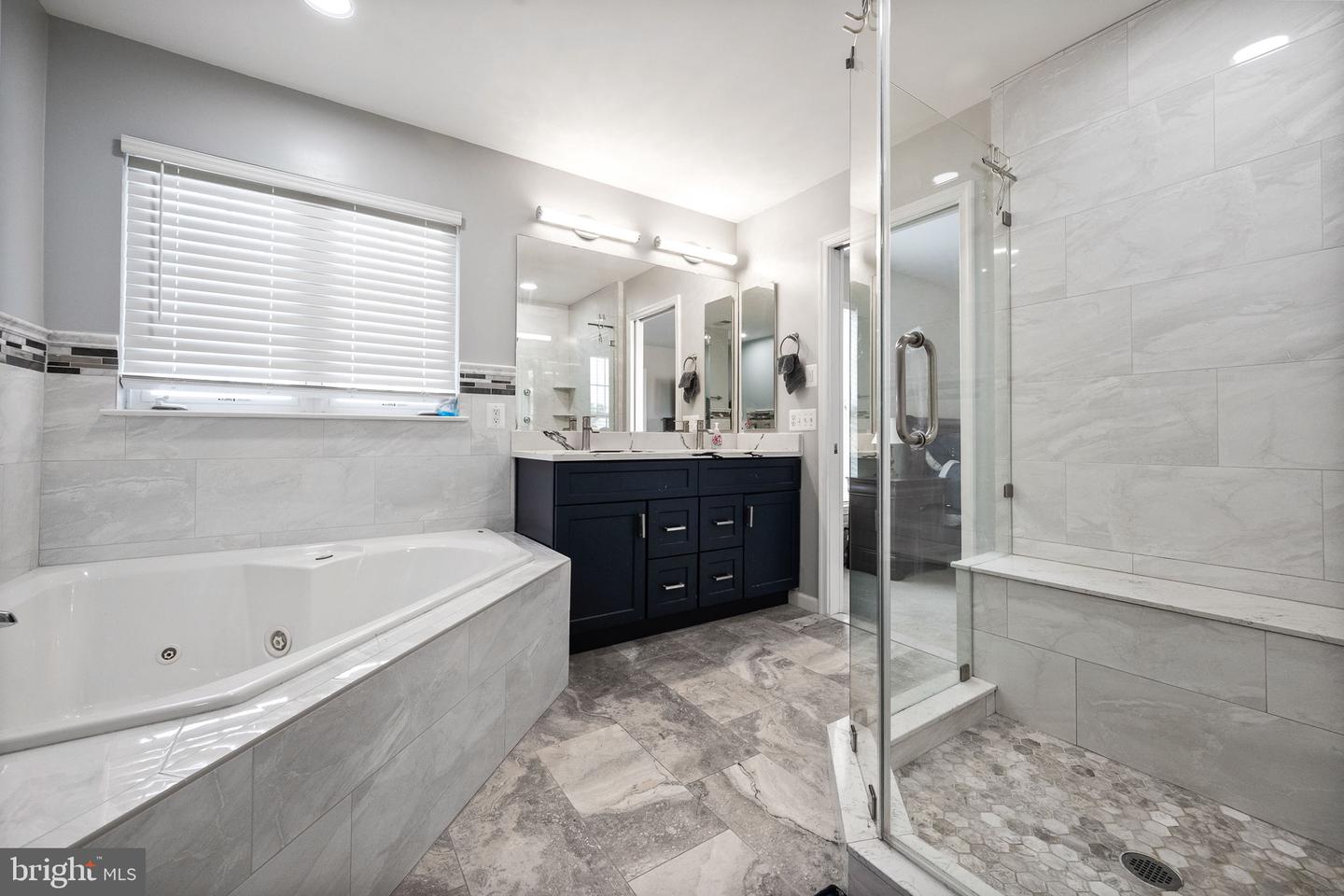 16438 REGATTA LN, WOODBRIDGE, Virginia 22191, 3 Bedrooms Bedrooms, ,2 BathroomsBathrooms,Residential,For sale,16438 REGATTA LN,VAPW2097006 MLS # VAPW2097006