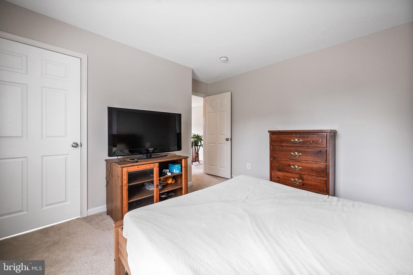 16438 REGATTA LN, WOODBRIDGE, Virginia 22191, 3 Bedrooms Bedrooms, ,2 BathroomsBathrooms,Residential,For sale,16438 REGATTA LN,VAPW2097006 MLS # VAPW2097006