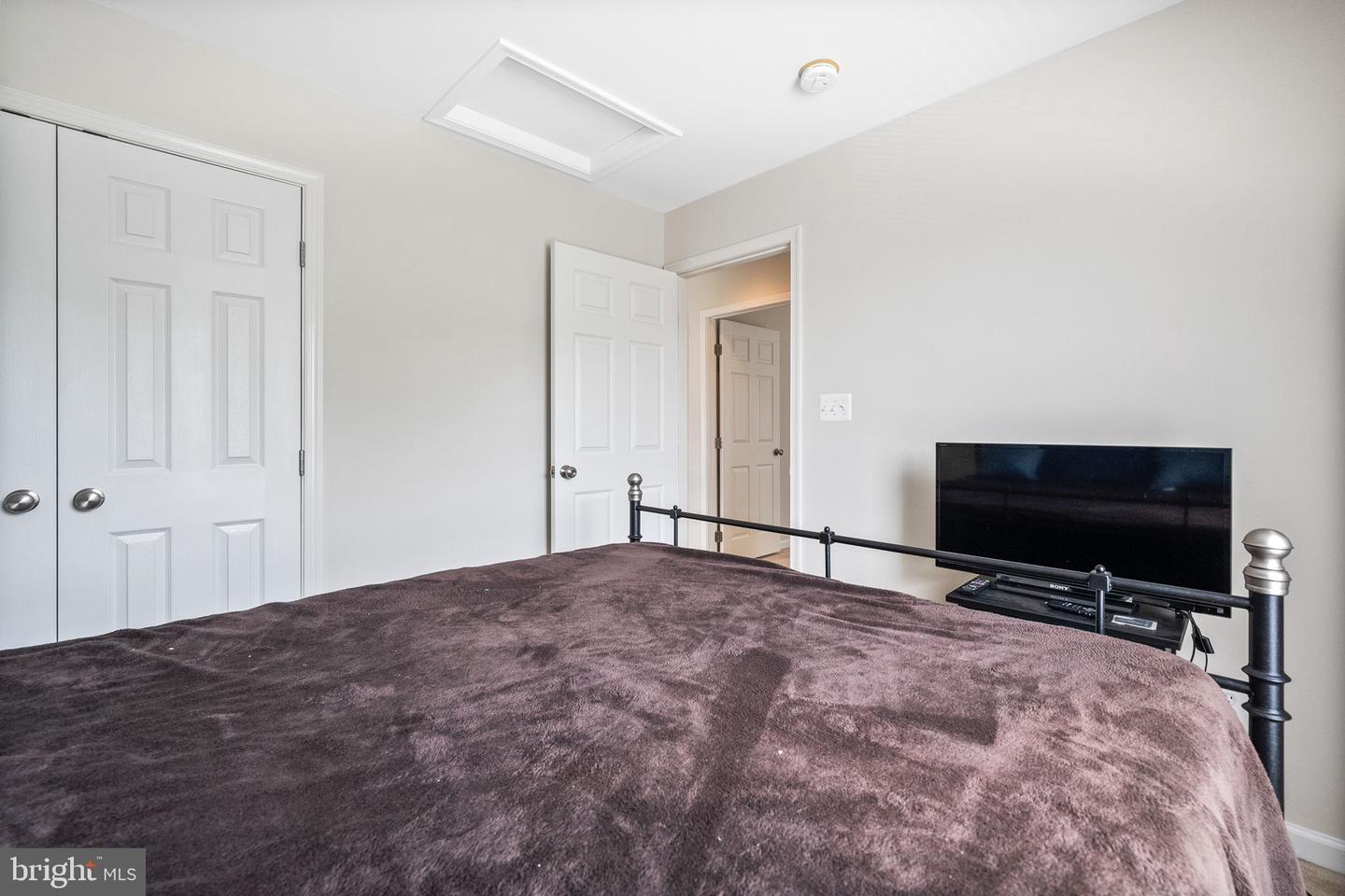 16438 REGATTA LN, WOODBRIDGE, Virginia 22191, 3 Bedrooms Bedrooms, ,2 BathroomsBathrooms,Residential,For sale,16438 REGATTA LN,VAPW2097006 MLS # VAPW2097006