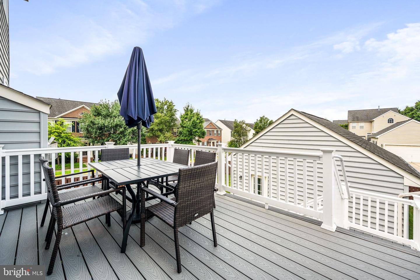 16438 REGATTA LN, WOODBRIDGE, Virginia 22191, 3 Bedrooms Bedrooms, ,2 BathroomsBathrooms,Residential,For sale,16438 REGATTA LN,VAPW2097006 MLS # VAPW2097006