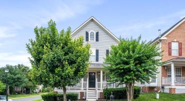 16438 REGATTA LN, WOODBRIDGE, Virginia 22191, 3 Bedrooms Bedrooms, ,2 BathroomsBathrooms,Residential,For sale,16438 REGATTA LN,VAPW2097006 MLS # VAPW2097006