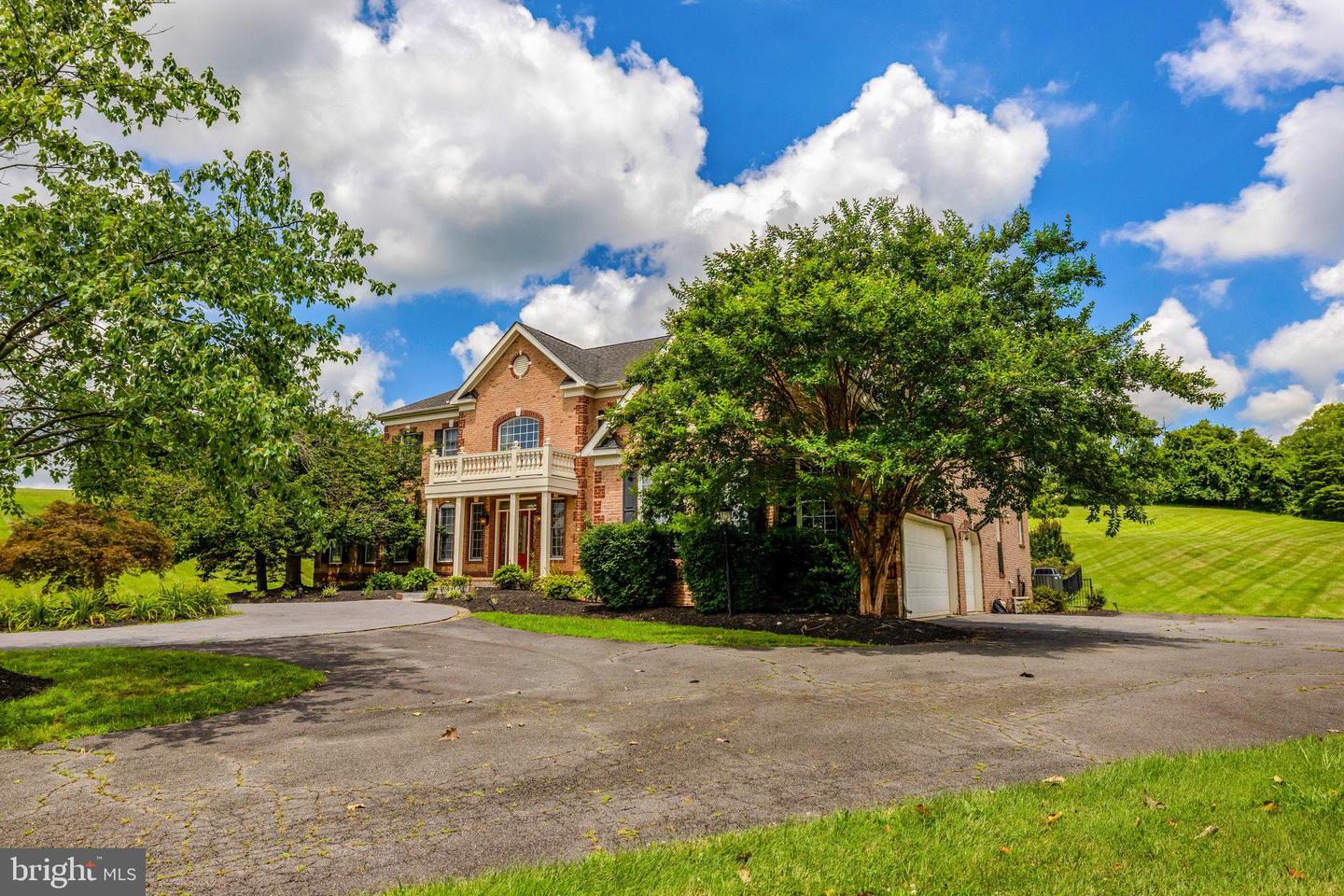 40870 BEECHNUT RD, LEESBURG, Virginia 20175, 4 Bedrooms Bedrooms, ,4 BathroomsBathrooms,Residential,For sale,40870 BEECHNUT RD,VALO2099526 MLS # VALO2099526