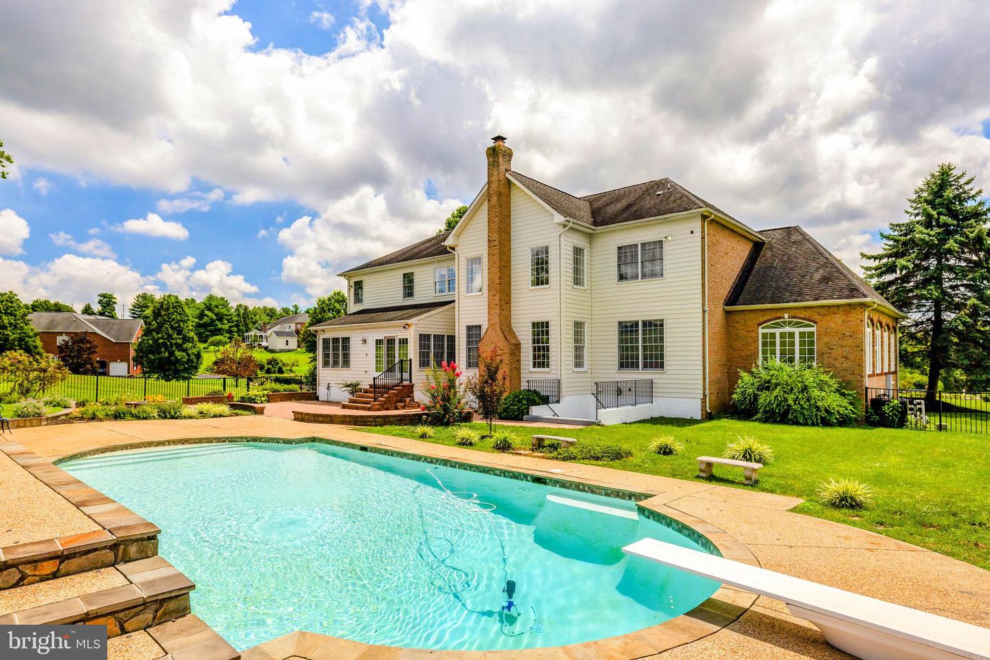 40870 BEECHNUT RD, LEESBURG, Virginia 20175, 4 Bedrooms Bedrooms, ,4 BathroomsBathrooms,Residential,For sale,40870 BEECHNUT RD,VALO2099526 MLS # VALO2099526