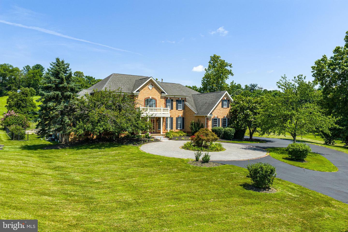 40870 BEECHNUT RD, LEESBURG, Virginia 20175, 4 Bedrooms Bedrooms, ,4 BathroomsBathrooms,Residential,For sale,40870 BEECHNUT RD,VALO2099526 MLS # VALO2099526