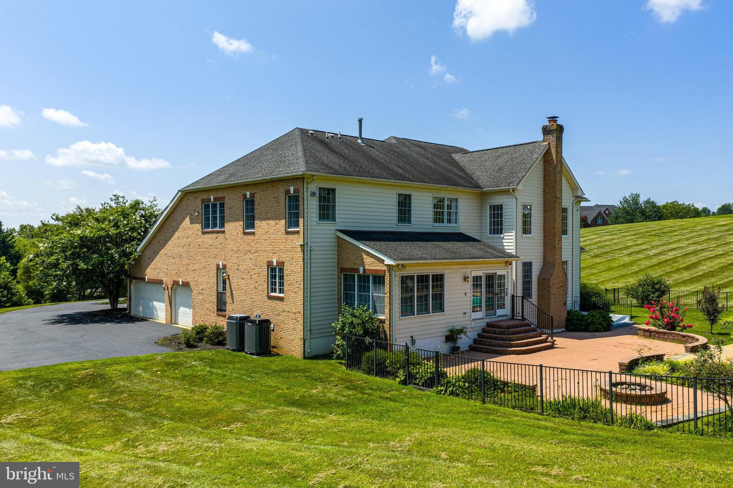 40870 BEECHNUT RD, LEESBURG, Virginia 20175, 4 Bedrooms Bedrooms, ,4 BathroomsBathrooms,Residential,For sale,40870 BEECHNUT RD,VALO2099526 MLS # VALO2099526