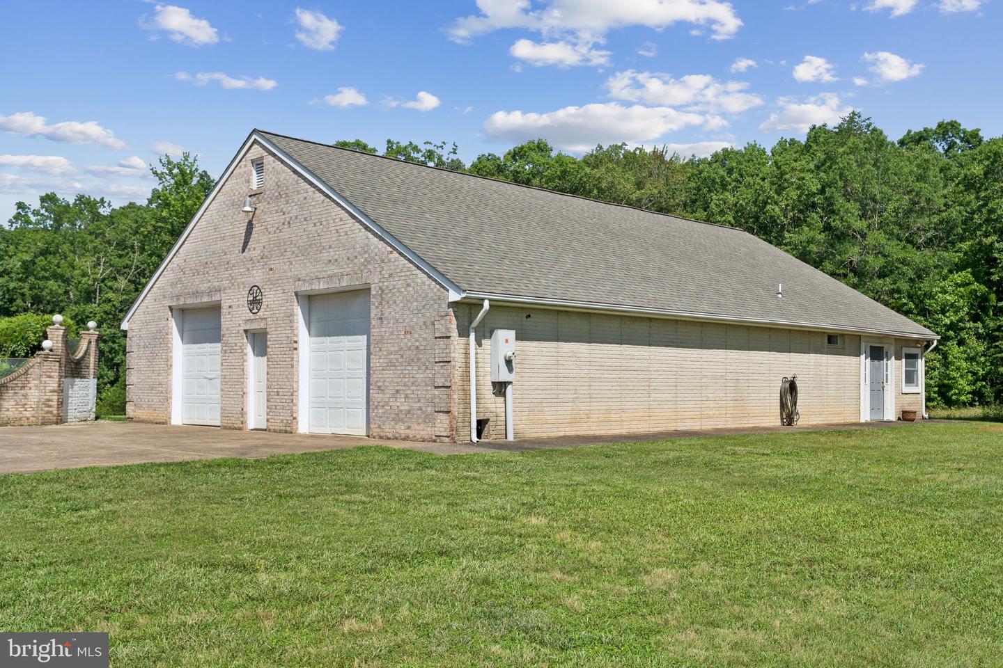 3522 SUGAR HILL LN, GOLDVEIN, Virginia 22720, 5 Bedrooms Bedrooms, ,4 BathroomsBathrooms,Residential,For sale,3522 SUGAR HILL LN,VAFQ2017052 MLS # VAFQ2017052