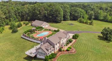 3522 SUGAR HILL LN, GOLDVEIN, Virginia 22720, 5 Bedrooms Bedrooms, ,4 BathroomsBathrooms,Residential,For sale,3522 SUGAR HILL LN,VAFQ2017052 MLS # VAFQ2017052