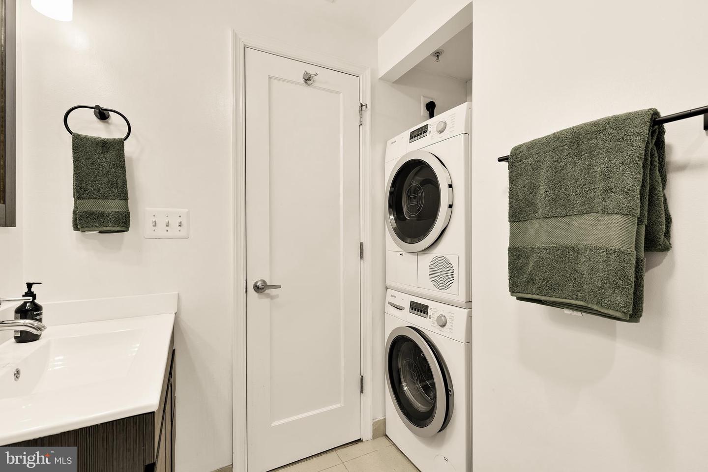 1314 MASSACHUSETTS AVE NW #703, WASHINGTON, District Of Columbia 20005, 1 Bedroom Bedrooms, ,1 BathroomBathrooms,Residential,For sale,1314 MASSACHUSETTS AVE NW #703,DCDC2205852 MLS # DCDC2205852