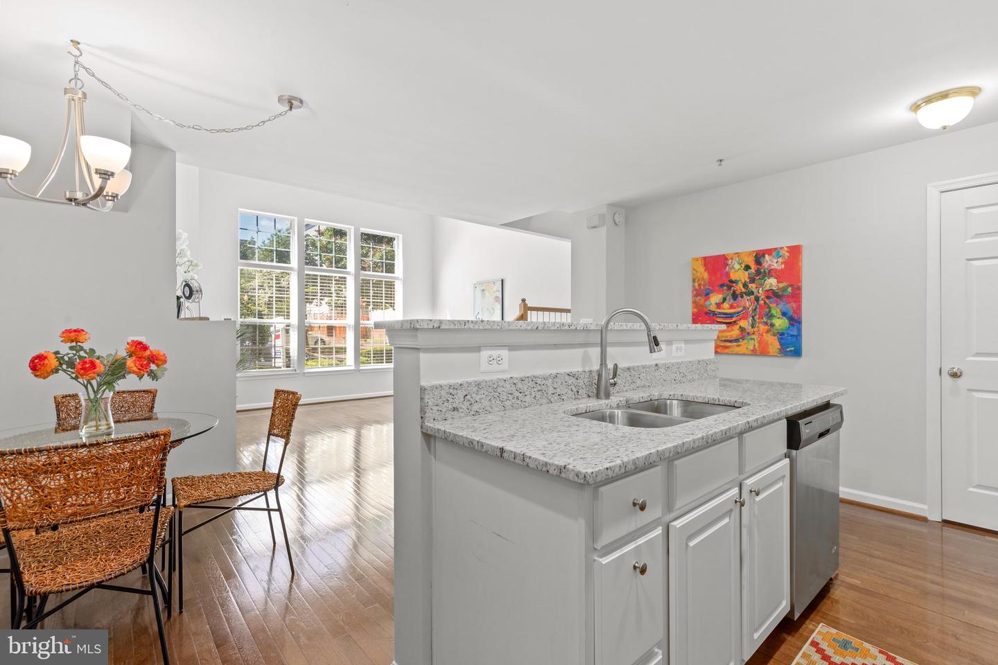 5123 DONOVAN DR, ALEXANDRIA, Virginia 22304, 2 Bedrooms Bedrooms, ,2 BathroomsBathrooms,Residential,For sale,5123 DONOVAN DR,VAAX2046670 MLS # VAAX2046670