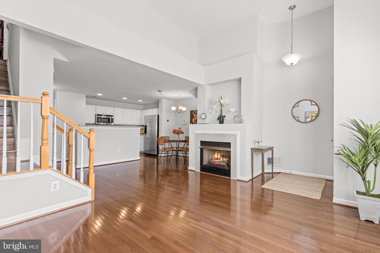 5123 DONOVAN DR, ALEXANDRIA, Virginia 22304, 2 Bedrooms Bedrooms, ,2 BathroomsBathrooms,Residential,For sale,5123 DONOVAN DR,VAAX2046670 MLS # VAAX2046670