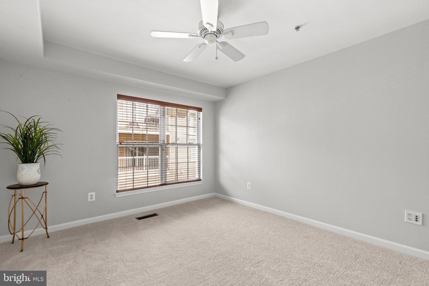 5123 DONOVAN DR, ALEXANDRIA, Virginia 22304, 2 Bedrooms Bedrooms, ,2 BathroomsBathrooms,Residential,For sale,5123 DONOVAN DR,VAAX2046670 MLS # VAAX2046670