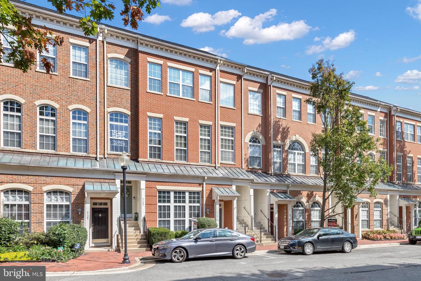 5123 DONOVAN DR, ALEXANDRIA, Virginia 22304, 2 Bedrooms Bedrooms, ,2 BathroomsBathrooms,Residential,For sale,5123 DONOVAN DR,VAAX2046670 MLS # VAAX2046670