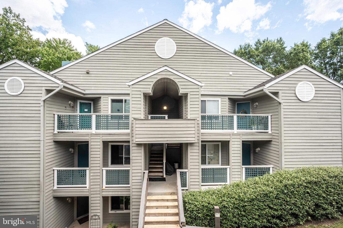 11725-D SUMMERCHASE CIR, RESTON, Virginia 20194, 2 Bedrooms Bedrooms, ,2 BathroomsBathrooms,Residential,For sale,11725-D SUMMERCHASE CIR,VAFX2248888 MLS # VAFX2248888
