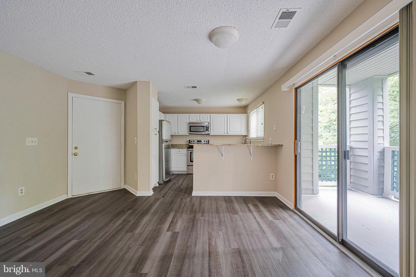 11725-D SUMMERCHASE CIR, RESTON, Virginia 20194, 2 Bedrooms Bedrooms, ,2 BathroomsBathrooms,Residential,For sale,11725-D SUMMERCHASE CIR,VAFX2248888 MLS # VAFX2248888