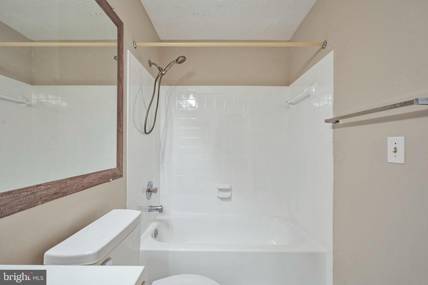 11725-D SUMMERCHASE CIR, RESTON, Virginia 20194, 2 Bedrooms Bedrooms, ,2 BathroomsBathrooms,Residential,For sale,11725-D SUMMERCHASE CIR,VAFX2248888 MLS # VAFX2248888