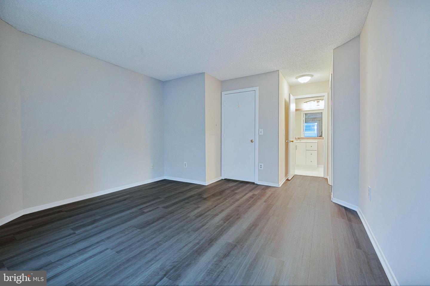 11725-D SUMMERCHASE CIR, RESTON, Virginia 20194, 2 Bedrooms Bedrooms, ,2 BathroomsBathrooms,Residential,For sale,11725-D SUMMERCHASE CIR,VAFX2248888 MLS # VAFX2248888