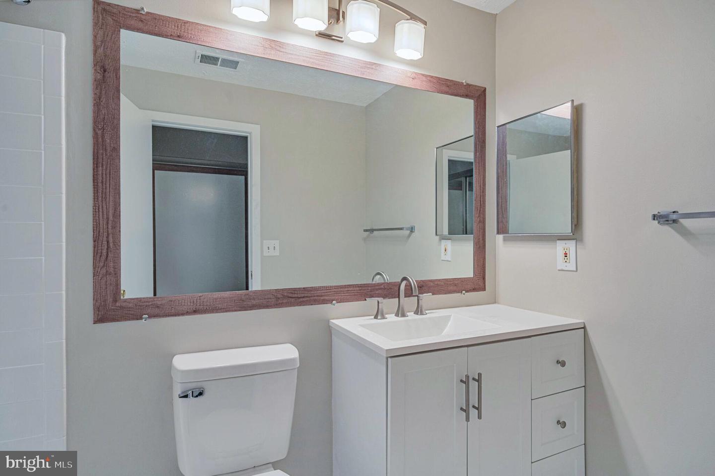 11725-D SUMMERCHASE CIR, RESTON, Virginia 20194, 2 Bedrooms Bedrooms, ,2 BathroomsBathrooms,Residential,For sale,11725-D SUMMERCHASE CIR,VAFX2248888 MLS # VAFX2248888