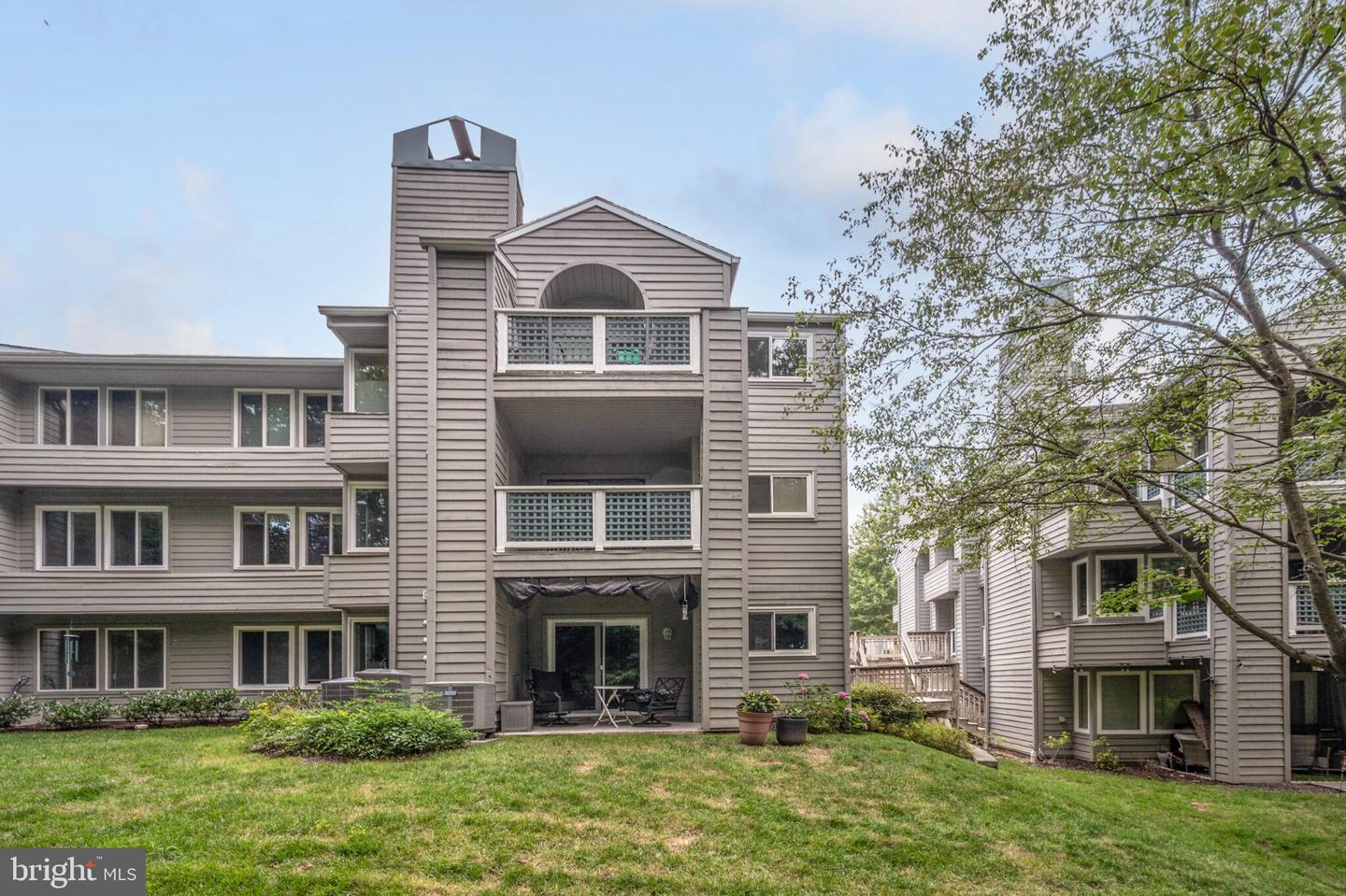 11725-D SUMMERCHASE CIR, RESTON, Virginia 20194, 2 Bedrooms Bedrooms, ,2 BathroomsBathrooms,Residential,For sale,11725-D SUMMERCHASE CIR,VAFX2248888 MLS # VAFX2248888