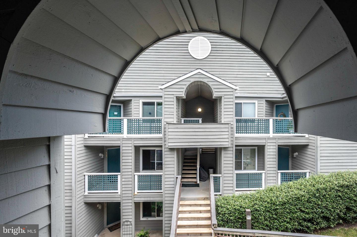 11725-D SUMMERCHASE CIR, RESTON, Virginia 20194, 2 Bedrooms Bedrooms, ,2 BathroomsBathrooms,Residential,For sale,11725-D SUMMERCHASE CIR,VAFX2248888 MLS # VAFX2248888