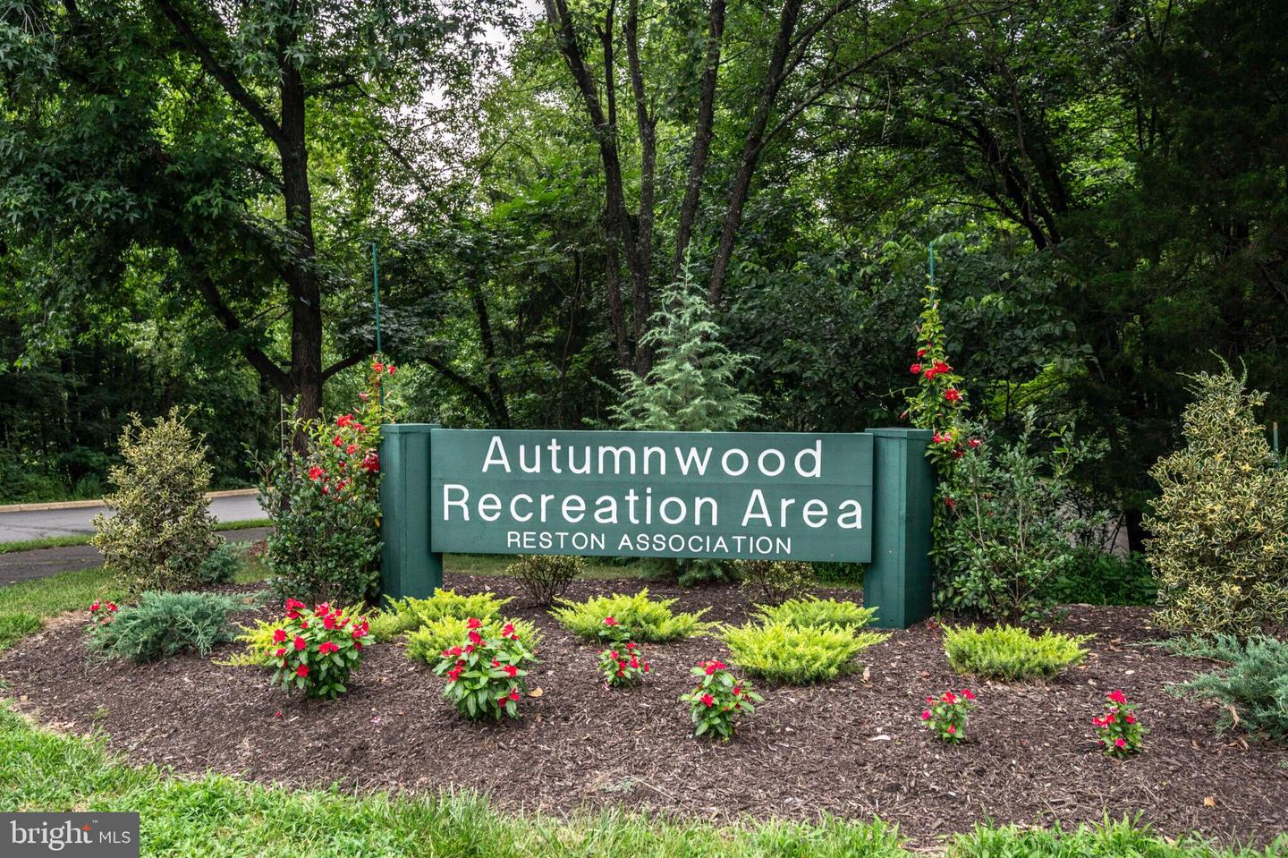 11725-D SUMMERCHASE CIR, RESTON, Virginia 20194, 2 Bedrooms Bedrooms, ,2 BathroomsBathrooms,Residential,For sale,11725-D SUMMERCHASE CIR,VAFX2248888 MLS # VAFX2248888