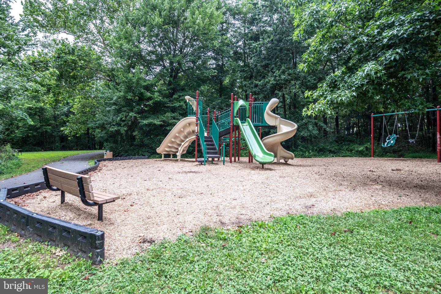 11725-D SUMMERCHASE CIR, RESTON, Virginia 20194, 2 Bedrooms Bedrooms, ,2 BathroomsBathrooms,Residential,For sale,11725-D SUMMERCHASE CIR,VAFX2248888 MLS # VAFX2248888