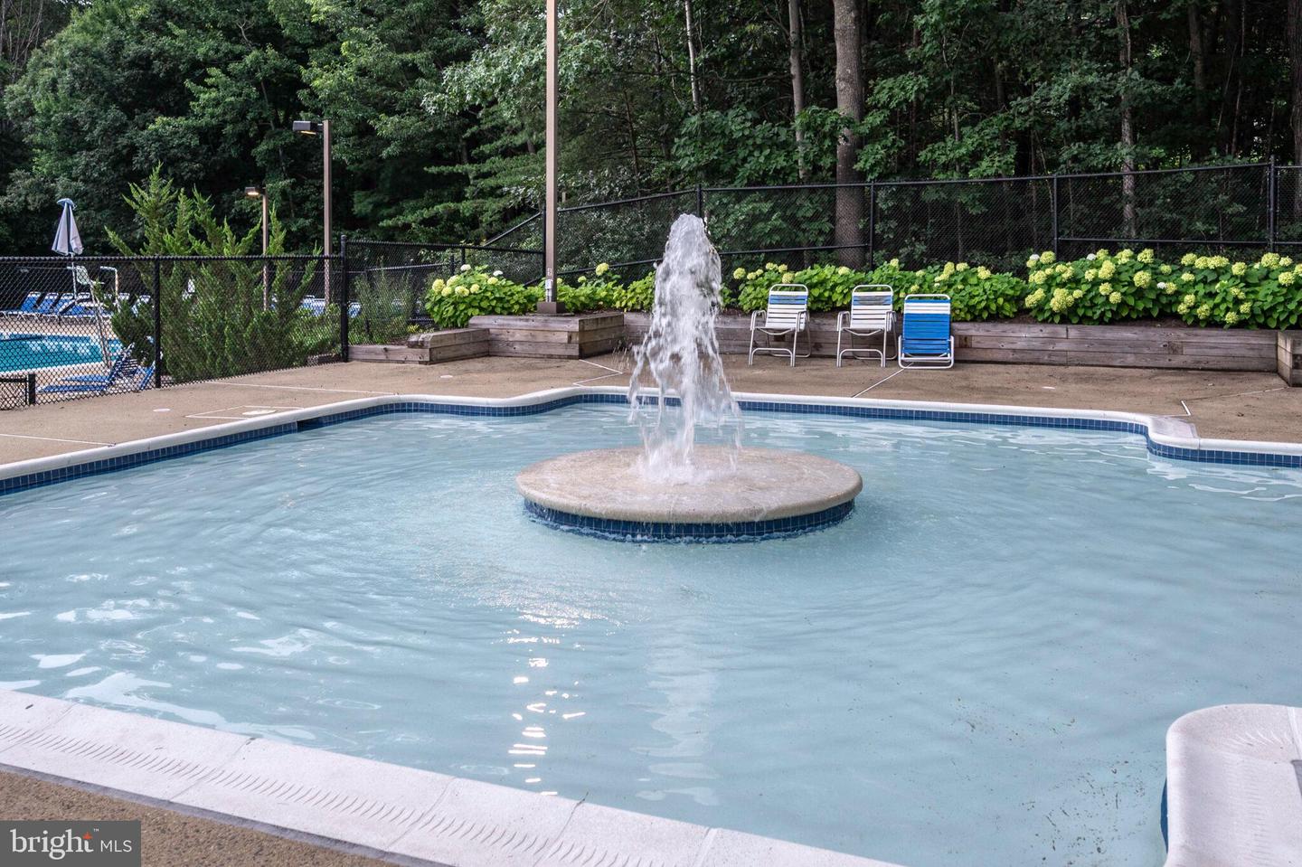 11725-D SUMMERCHASE CIR, RESTON, Virginia 20194, 2 Bedrooms Bedrooms, ,2 BathroomsBathrooms,Residential,For sale,11725-D SUMMERCHASE CIR,VAFX2248888 MLS # VAFX2248888