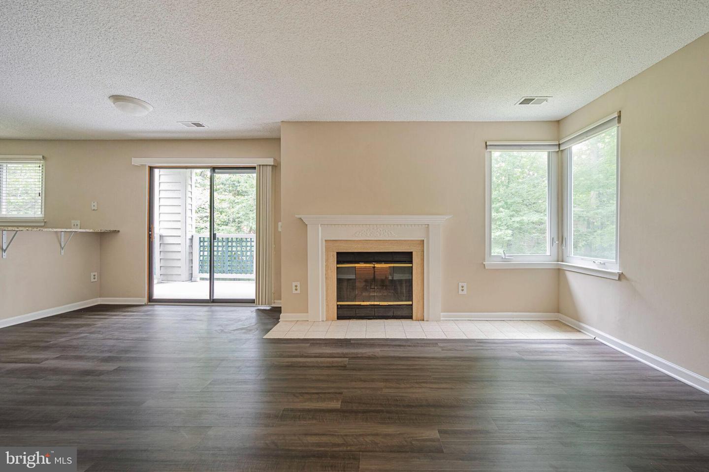 11725-D SUMMERCHASE CIR, RESTON, Virginia 20194, 2 Bedrooms Bedrooms, ,2 BathroomsBathrooms,Residential,For sale,11725-D SUMMERCHASE CIR,VAFX2248888 MLS # VAFX2248888