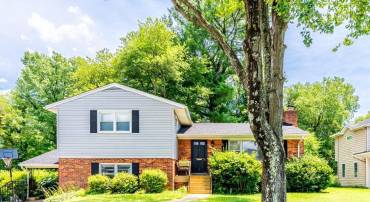7107 SEA CLIFF RD, MCLEAN, Virginia 22101, 3 Bedrooms Bedrooms, ,3 BathroomsBathrooms,Residential,For sale,7107 SEA CLIFF RD,VAFX2249374 MLS # VAFX2249374