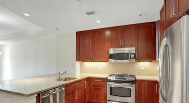 8220 CRESTWOOD HEIGHTS DR #314, MCLEAN, Virginia 22102, 1 Bedroom Bedrooms, ,1 BathroomBathrooms,Residential,For sale,8220 CRESTWOOD HEIGHTS DR #314,VAFX2249376 MLS # VAFX2249376